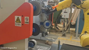 Robot Grinding And Polishing Of Zinc Alloy Bathroom Fittings